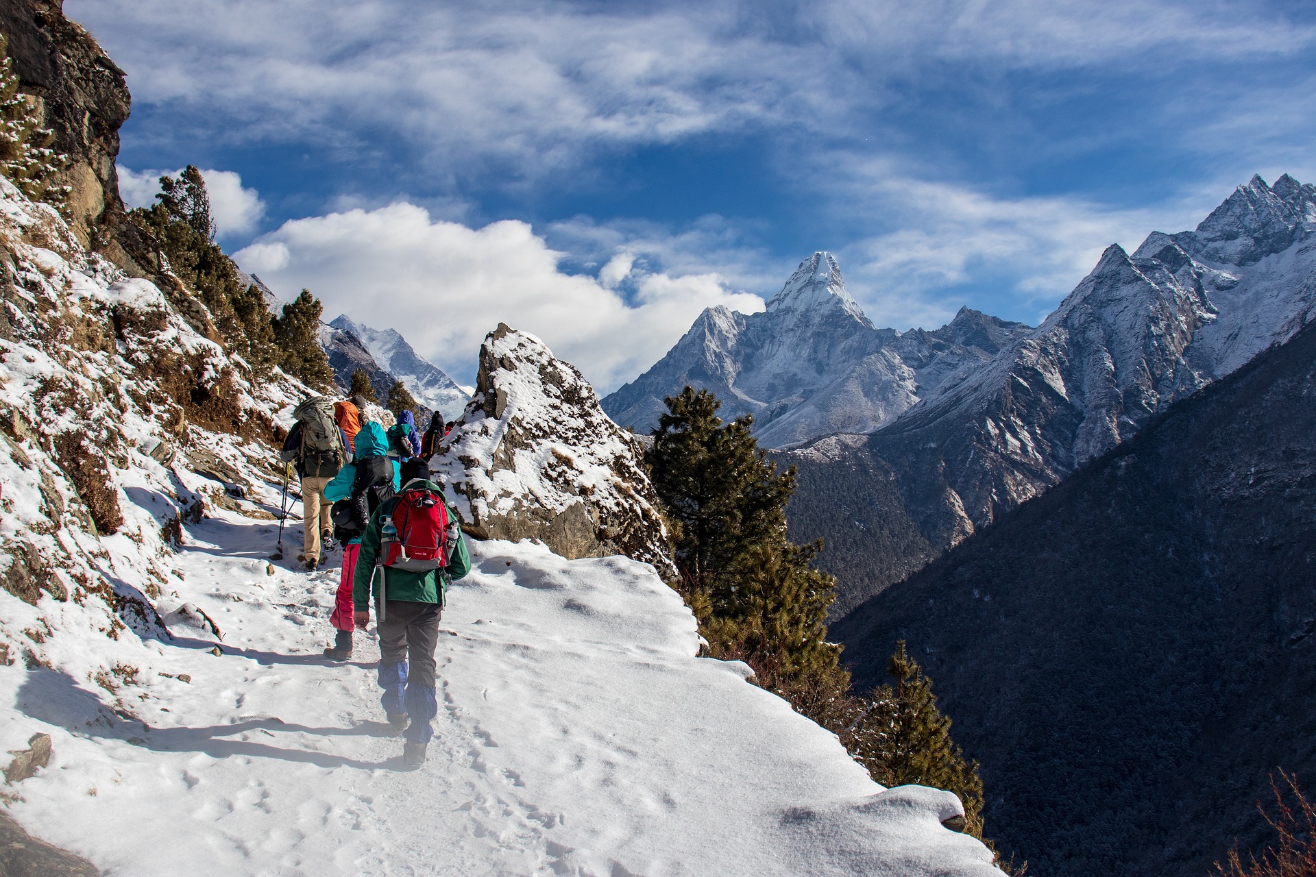 Tilman pass trek